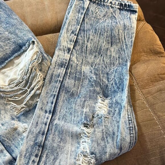 Trillnation Destroyed Mens Jeans 36x30” Acid Washed Ripped Jeans. - Picture 4 of 8